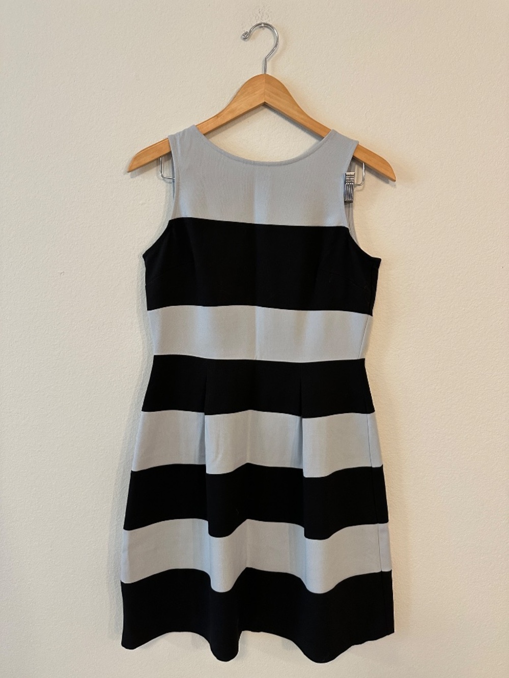 LOFT Light Blue Navy Striped Fit & Flare Dress Women's 4 NWT